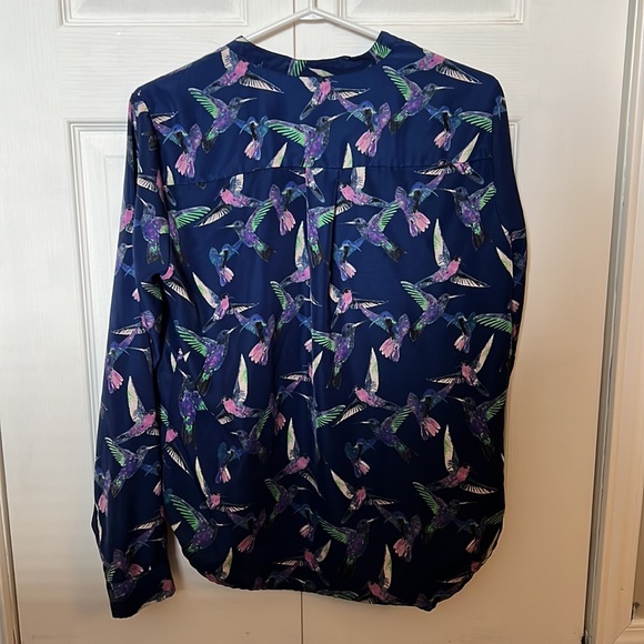 Bird patterned hi-lo blouse - Picture 4 of 4